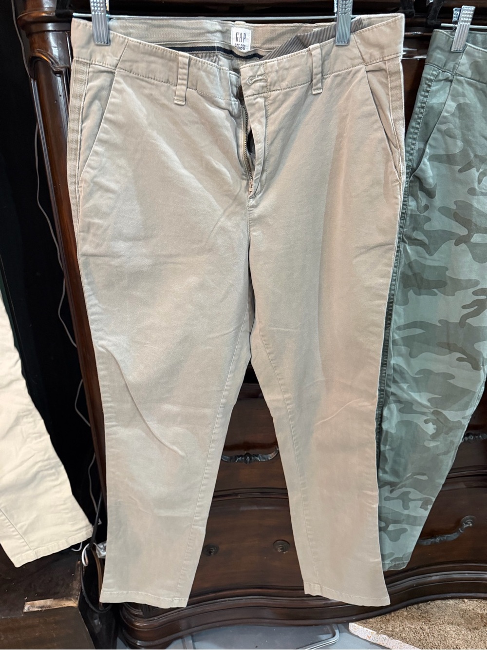 GAP Men’s Tan Chino Pants